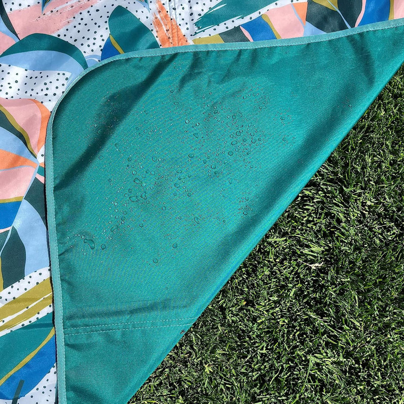 ECR4Kids Lightspeed Outdoors Outdoor Blanket with Shoulder Strap